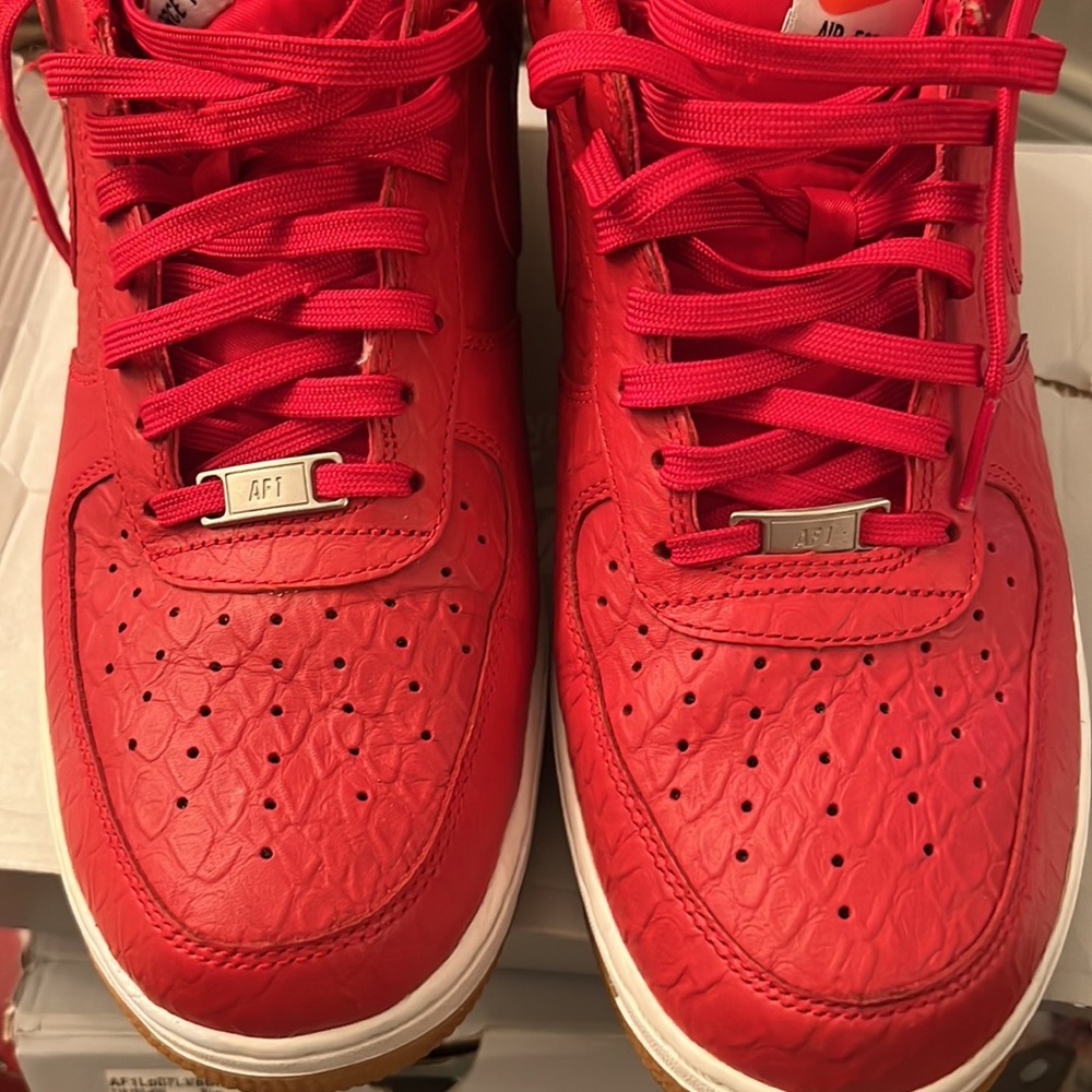 Nike Air Force 1 07’ LV8 Sneakers - Picture 2 of 9
